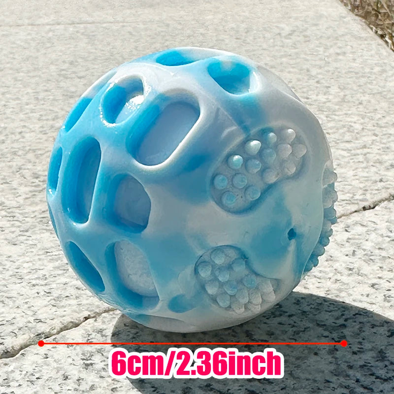 Pet dog toys are sturdy and durable, can alleviate teething discomfort, and are suitable for use during outdoor training.